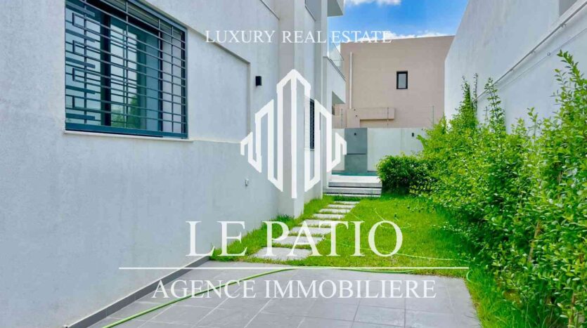 Villa jumelée S3 à louer à La Soukra