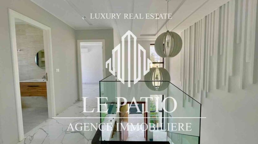 Villa jumelée S3 à louer à La Soukra